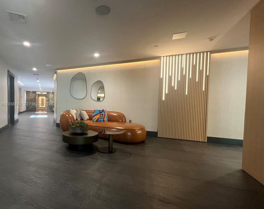 For Rent: $3,900 (2 beds, 2 baths, 1079 Square Feet)