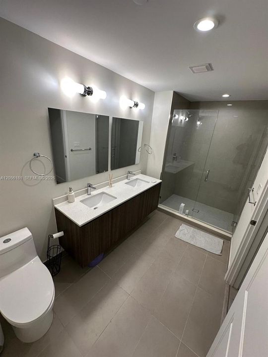 В аренду: $3,000 (2 спален, 2 ванн, 1170 Квадратных фут)