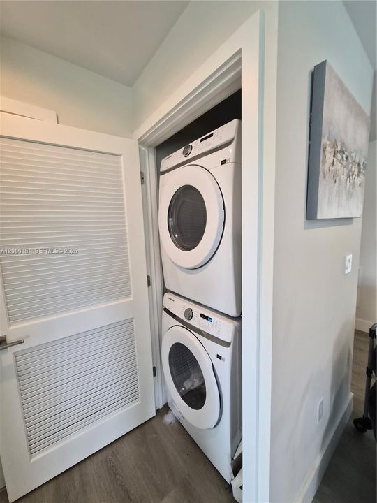 В аренду: $3,000 (2 спален, 2 ванн, 1170 Квадратных фут)