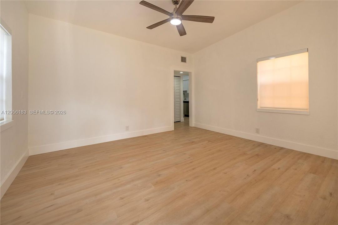 В аренду: $2,750 (2 спален, 2 ванн, 850 Квадратных фут)