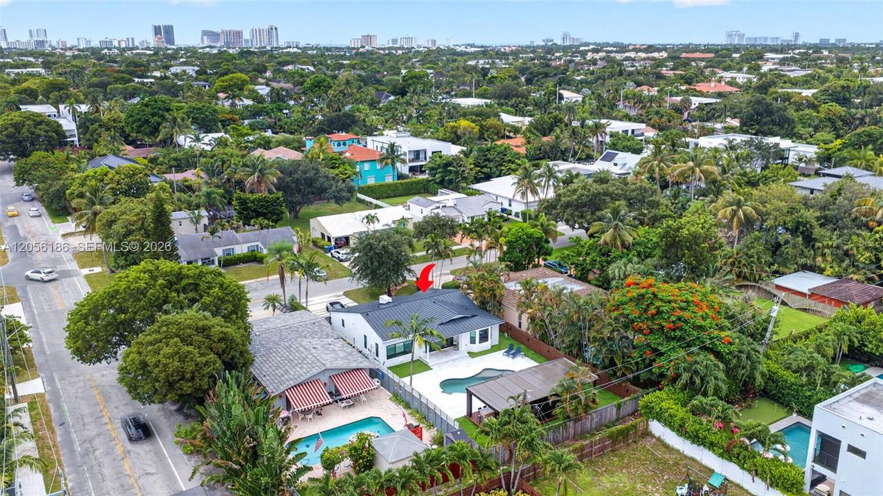En Venta: $2,000,000 (3 camas, 2 baños, 1663 Pies cuadrados)