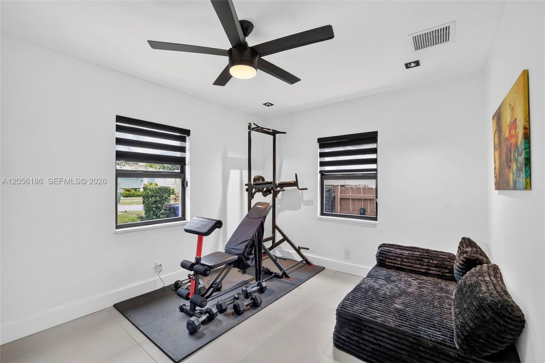 En Venta: $2,000,000 (3 camas, 2 baños, 1663 Pies cuadrados)