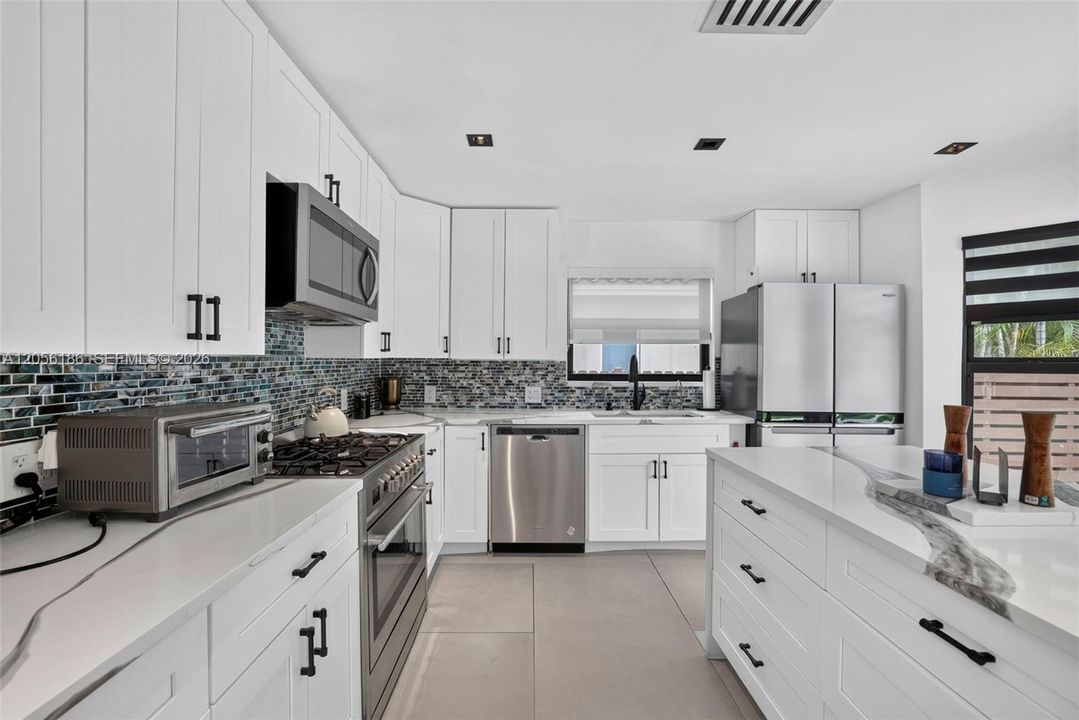 En Venta: $2,000,000 (3 camas, 2 baños, 1663 Pies cuadrados)