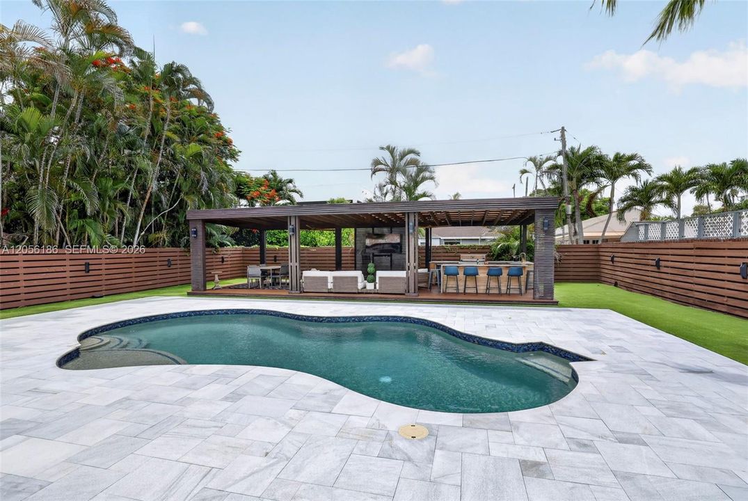 En Venta: $2,000,000 (3 camas, 2 baños, 1663 Pies cuadrados)