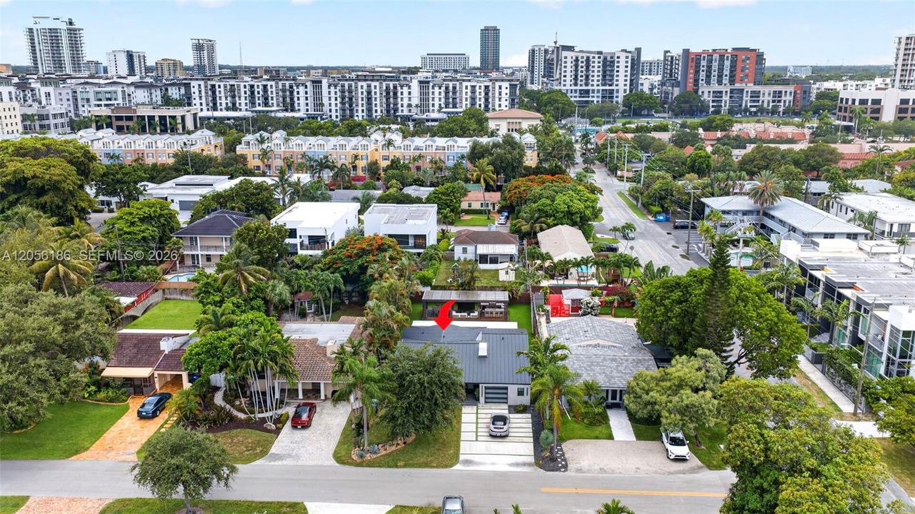 En Venta: $2,000,000 (3 camas, 2 baños, 1663 Pies cuadrados)