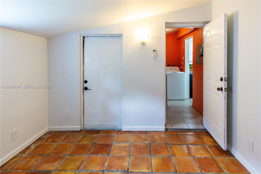 En Venta: $632,000 (3 camas, 2 baños, 1547 Pies cuadrados)