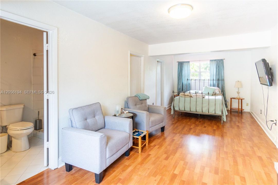 En Venta: $632,000 (3 camas, 2 baños, 1547 Pies cuadrados)