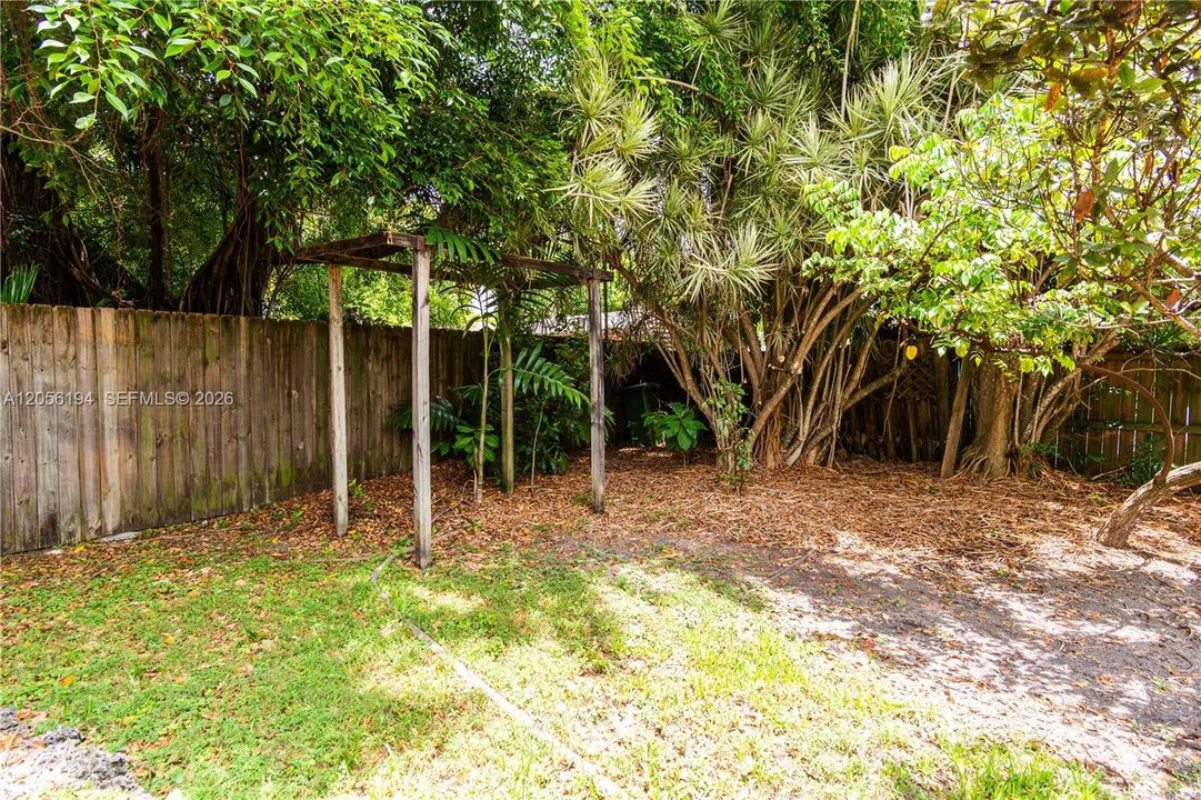 En Venta: $632,000 (3 camas, 2 baños, 1547 Pies cuadrados)