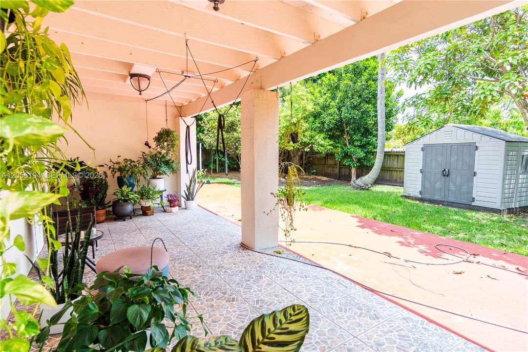 En Venta: $632,000 (3 camas, 2 baños, 1547 Pies cuadrados)