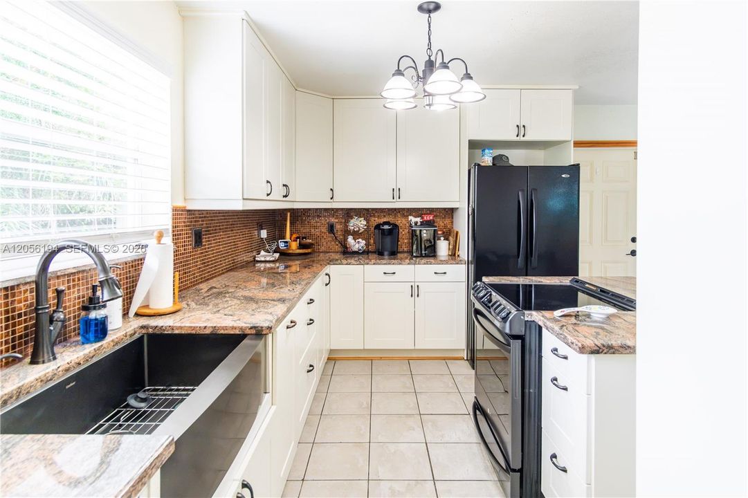 En Venta: $632,000 (3 camas, 2 baños, 1547 Pies cuadrados)