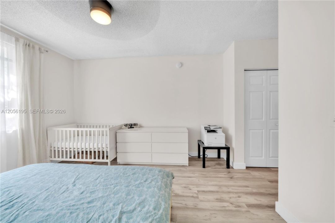 For Rent: $3,700 (3 beds, 2 baths, 1264 Square Feet)