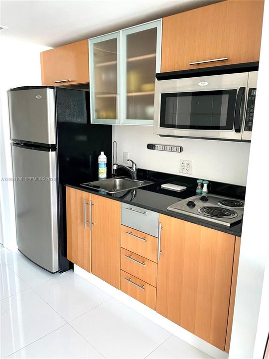 For Rent: $2,350 (0 beds, 1 baths, 503 Square Feet)