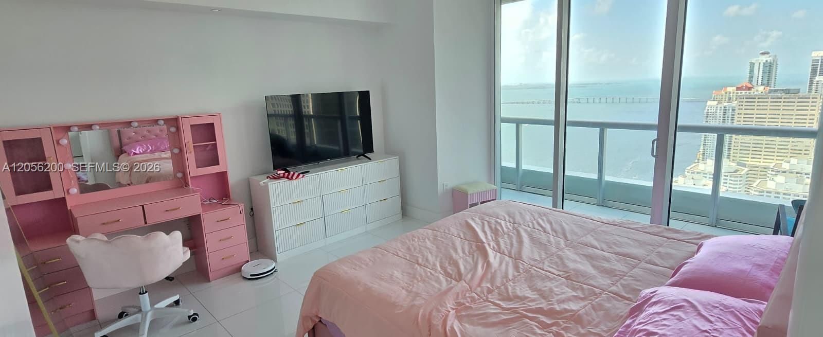 En Renta: $4,500 (1 camas, 1 baños, 1035 Pies cuadrados)