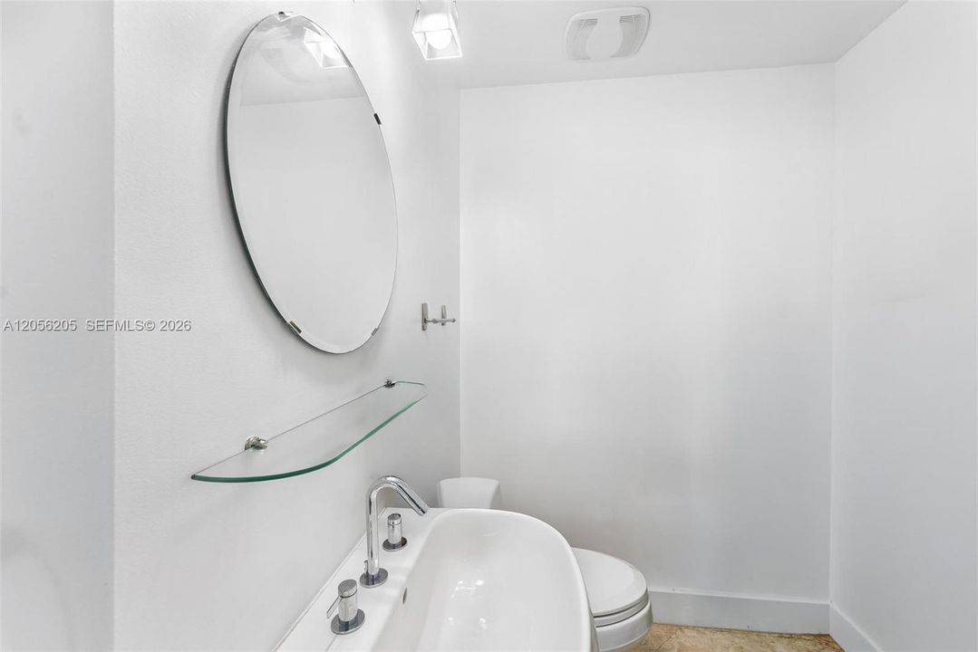 En Venta: $640,000 (2 camas, 2 baños, 1432 Pies cuadrados)