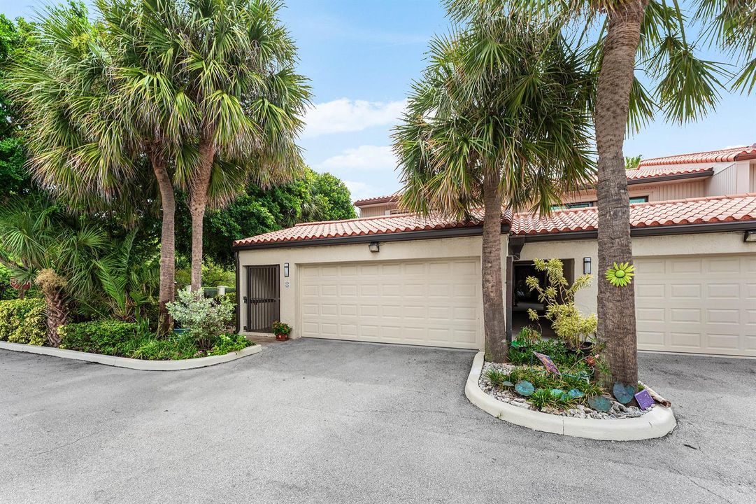 002-3908SouthOceanBoulevard-Townhouse1-H