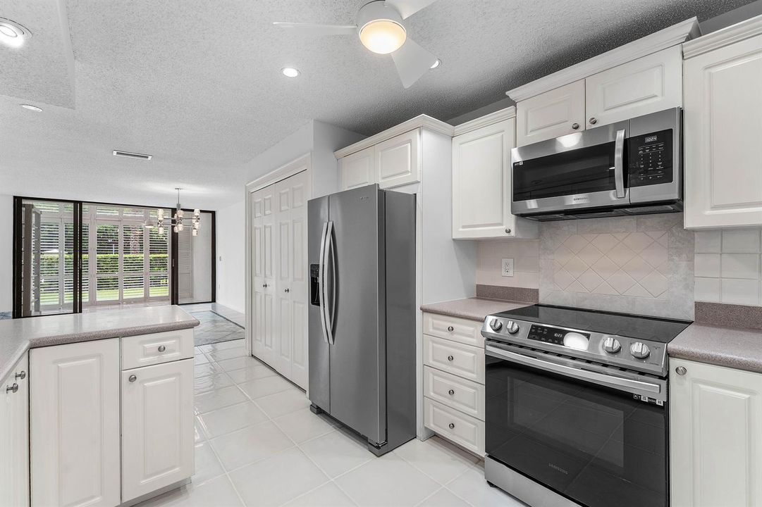 018-3908SouthOceanBoulevard-Townhouse1-H