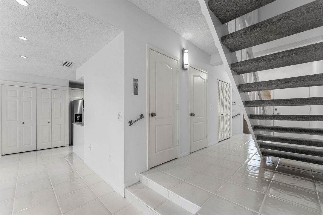 010-3908SouthOceanBoulevard-Townhouse1-H