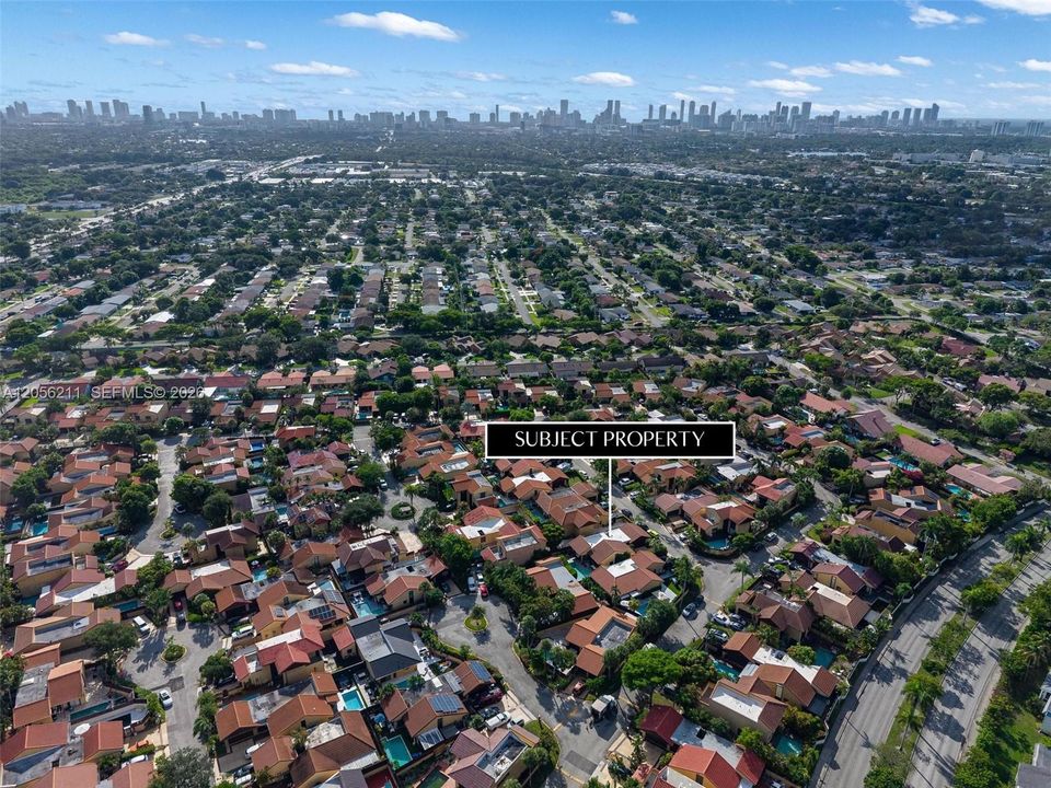 На продажу: $695,000 (3 спален, 2 ванн, 1728 Квадратных фут)