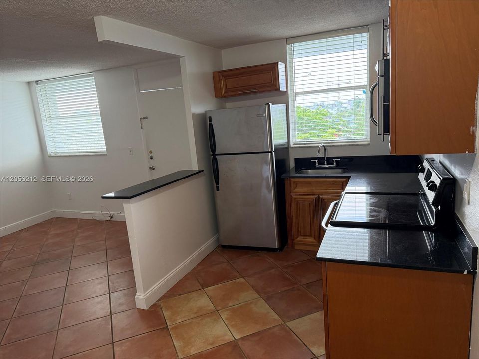 В аренду: $1,850 (1 спален, 1 ванн, 620 Квадратных фут)