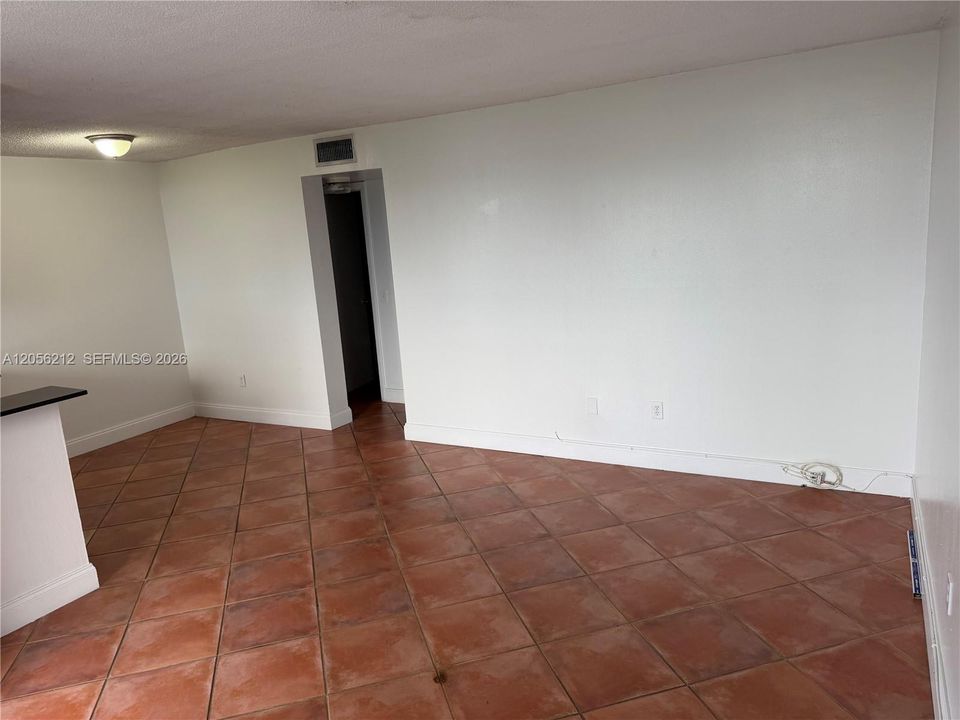 В аренду: $1,850 (1 спален, 1 ванн, 620 Квадратных фут)