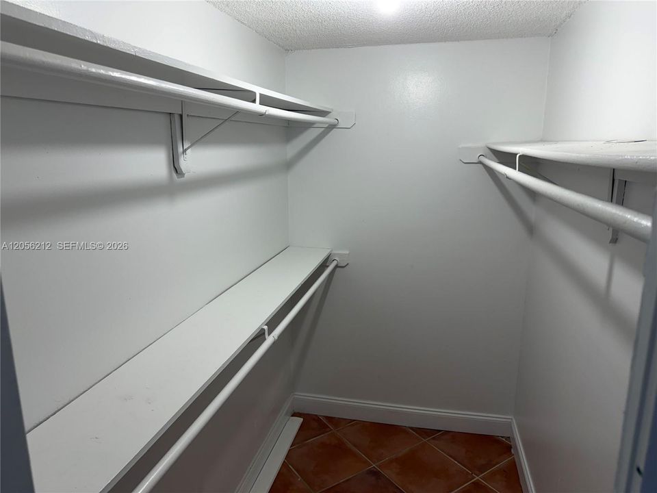 В аренду: $1,850 (1 спален, 1 ванн, 620 Квадратных фут)