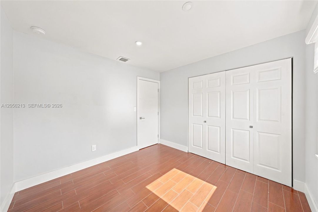 En Venta: $820,000 (3 camas, 3 baños, 2052 Pies cuadrados)
