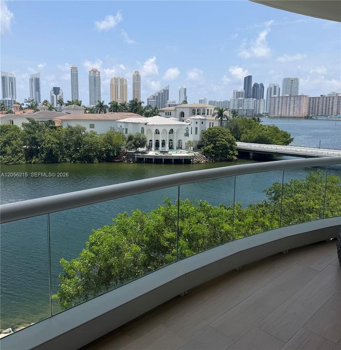 En Venta: $3,300,000 (3 camas, 3 baños, 2840 Pies cuadrados)