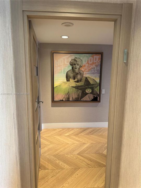 En Venta: $3,300,000 (3 camas, 3 baños, 2840 Pies cuadrados)