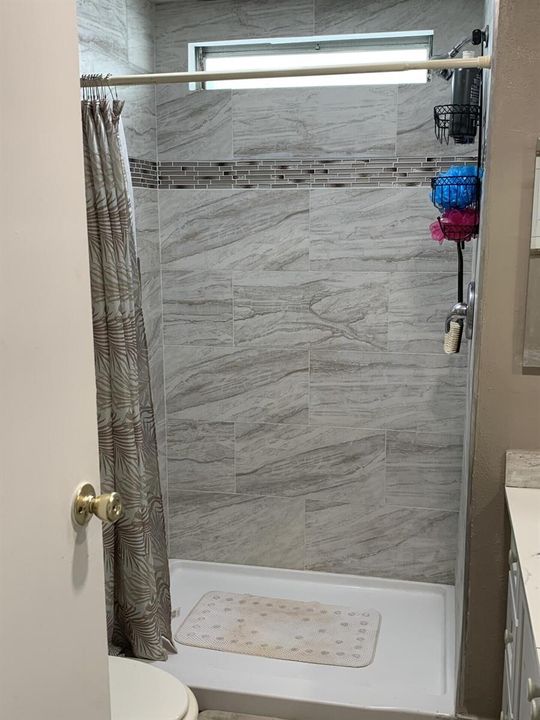 Guest Shower