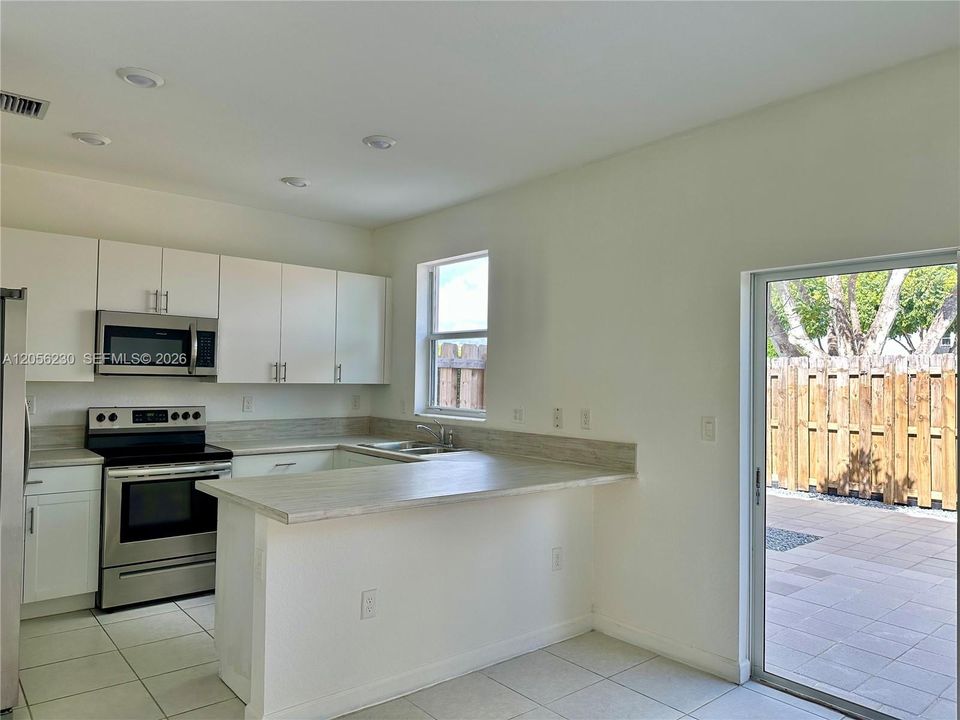 En Venta: $360,000 (3 camas, 2 baños, 1483 Pies cuadrados)