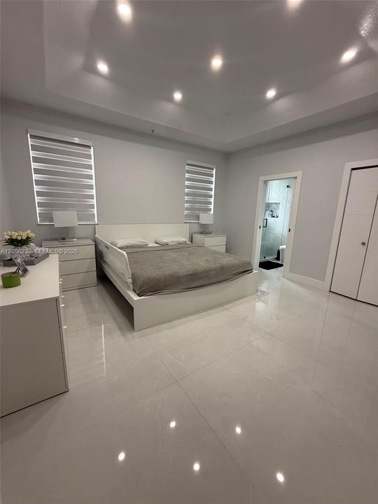 En Renta: $3,800 (4 camas, 3 baños, 1464 Pies cuadrados)