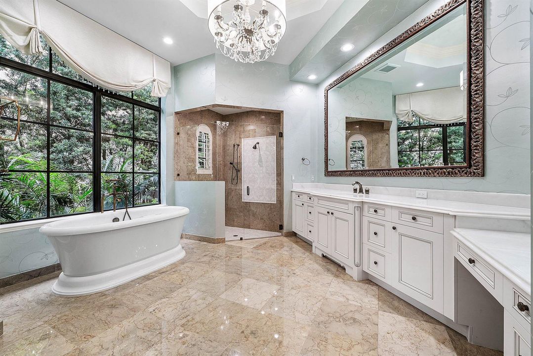 Hers Bath