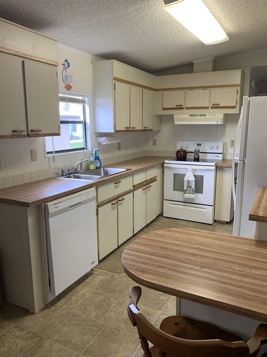 Kitchen 2