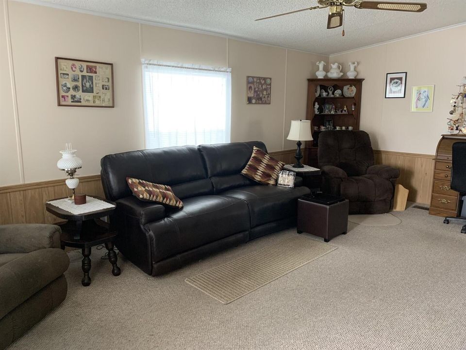 Entry to Living Room