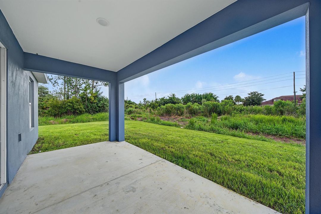 exterior - patio 1