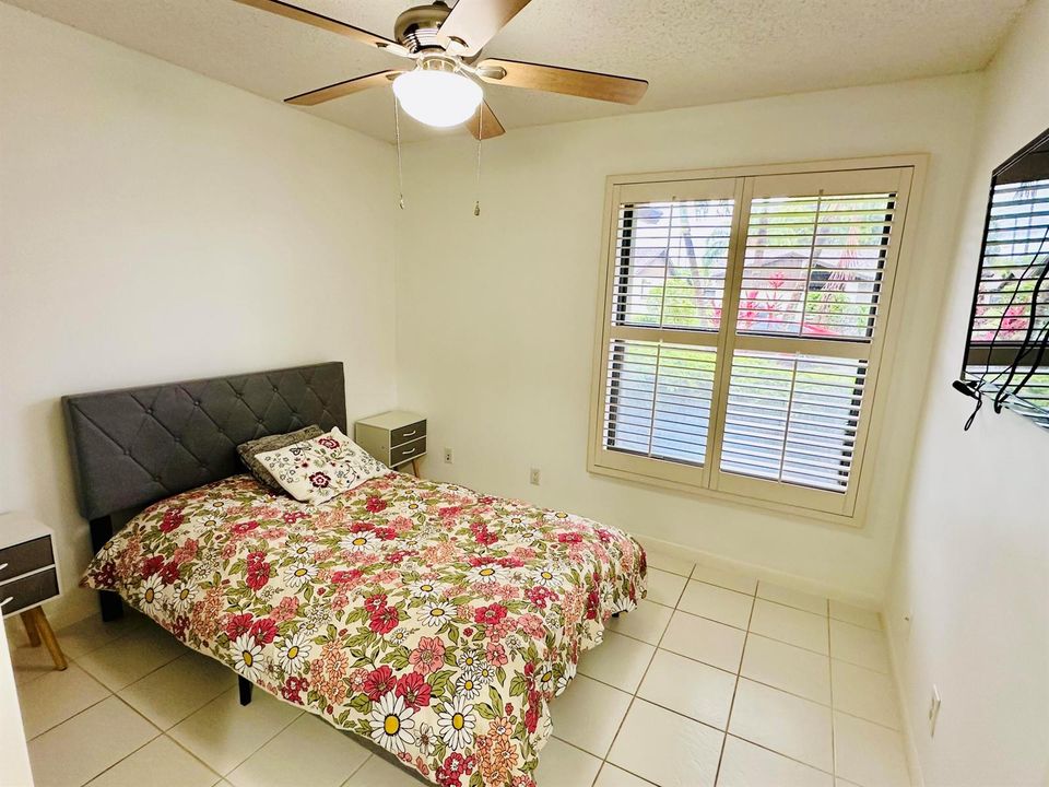 5077 Forsythia