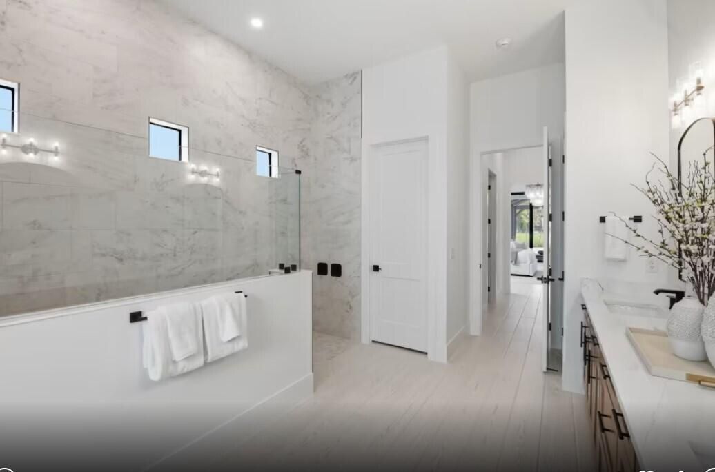 Owner's Bath
