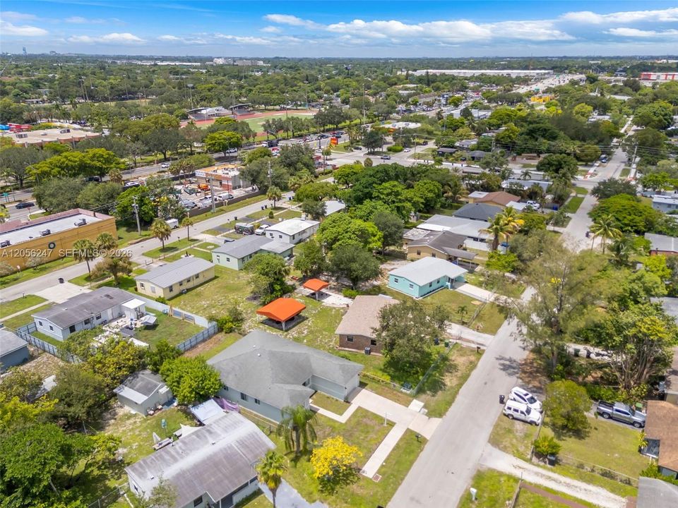 En Venta: $625,000 (4 camas, 3 baños, 1822 Pies cuadrados)
