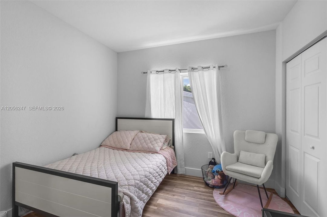 En Venta: $625,000 (4 camas, 3 baños, 1822 Pies cuadrados)