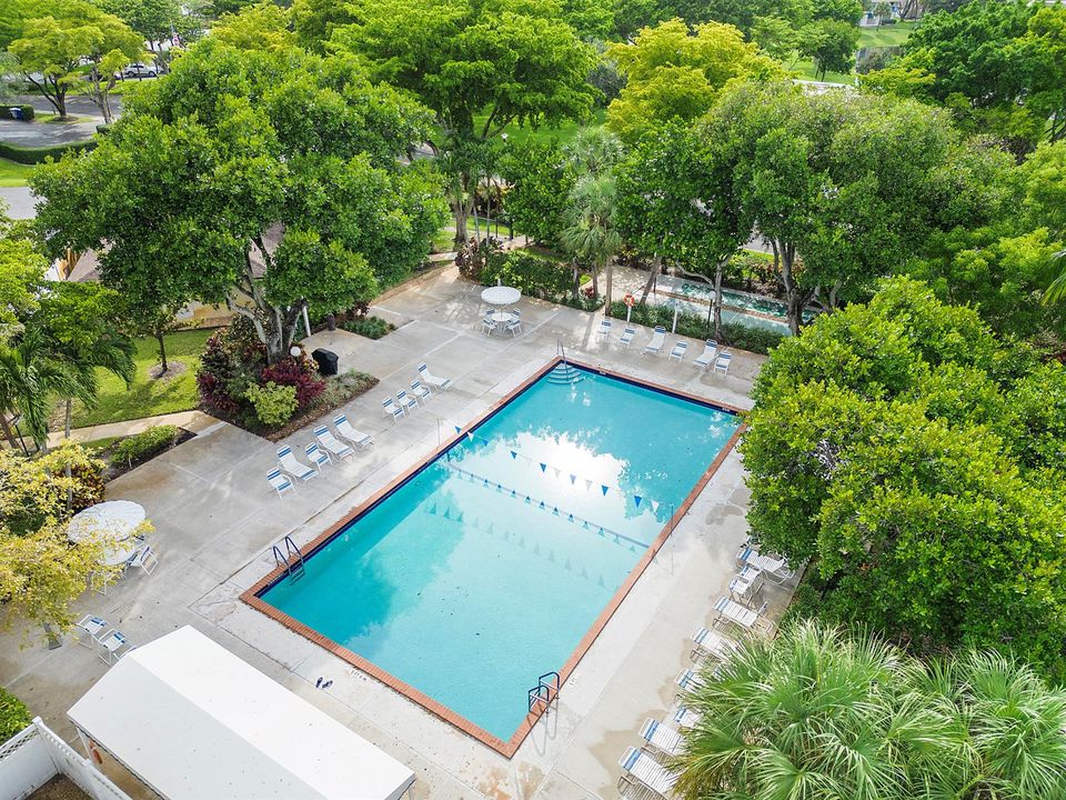 3850 Oaks Clubhouse Dr U201_08