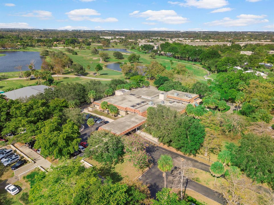 3960 Oaks Clubhouse Dr U306_03