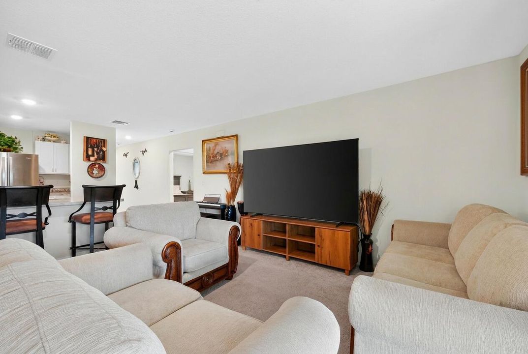Family room_PSL