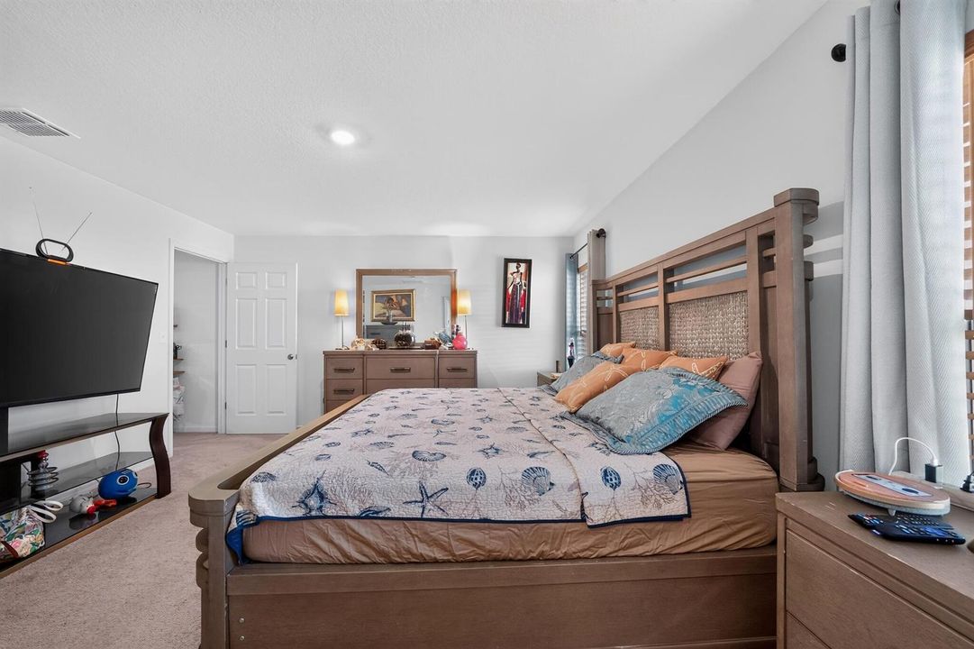 Master bedroom.2