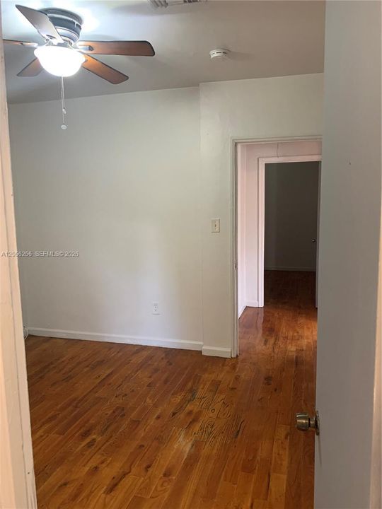 В аренду: $2,500 (2 спален, 2 ванн, 1200 Квадратных фут)