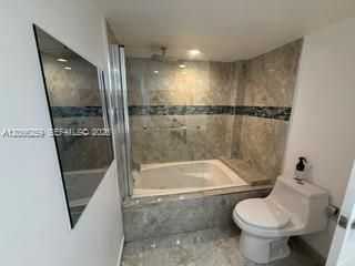 На продажу: $259,000 (2 спален, 2 ванн, 1674 Квадратных фут)