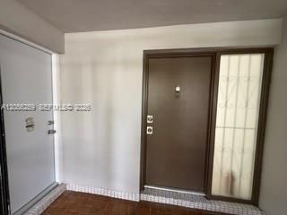 На продажу: $259,000 (2 спален, 2 ванн, 1674 Квадратных фут)