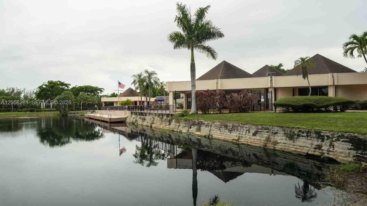 2931 E Sunrise Lakes Dr # 109SUNRISE, FL 33322-1706