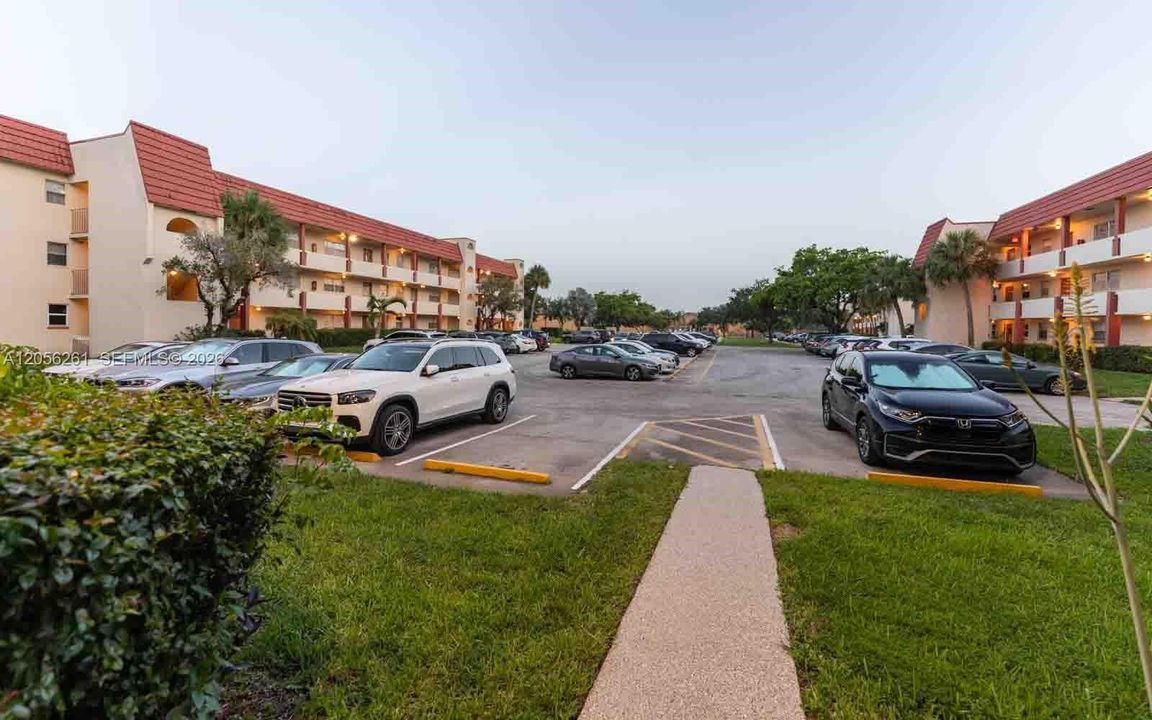 2931 E Sunrise Lakes Dr # 109SUNRISE, FL 33322-1706