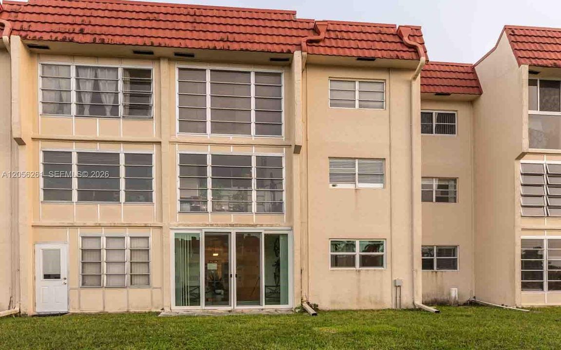 2931 E Sunrise Lakes Dr # 109SUNRISE, FL 33322-1706