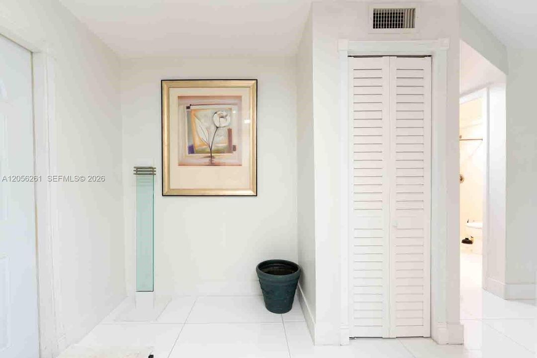 2931 E Sunrise Lakes Dr # 109SUNRISE, FL 33322-1706